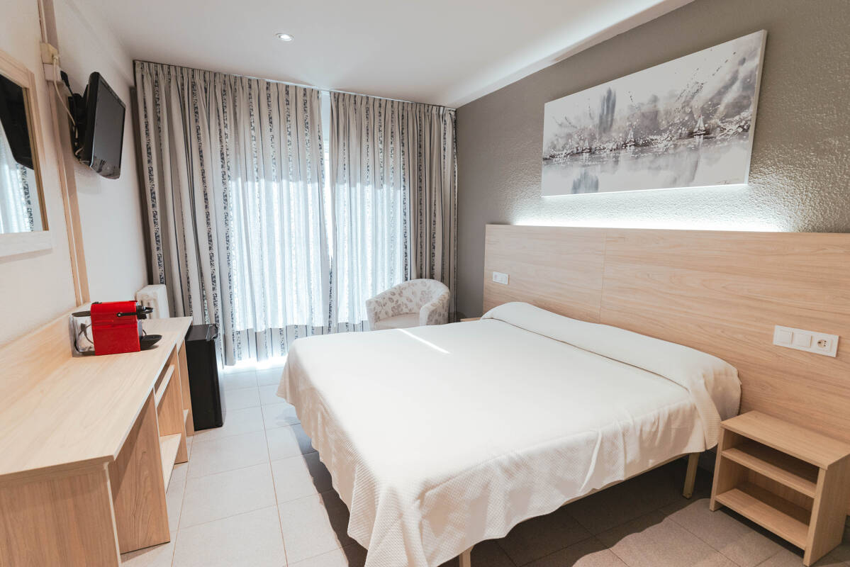 Doble Superior amb balcó Piscina