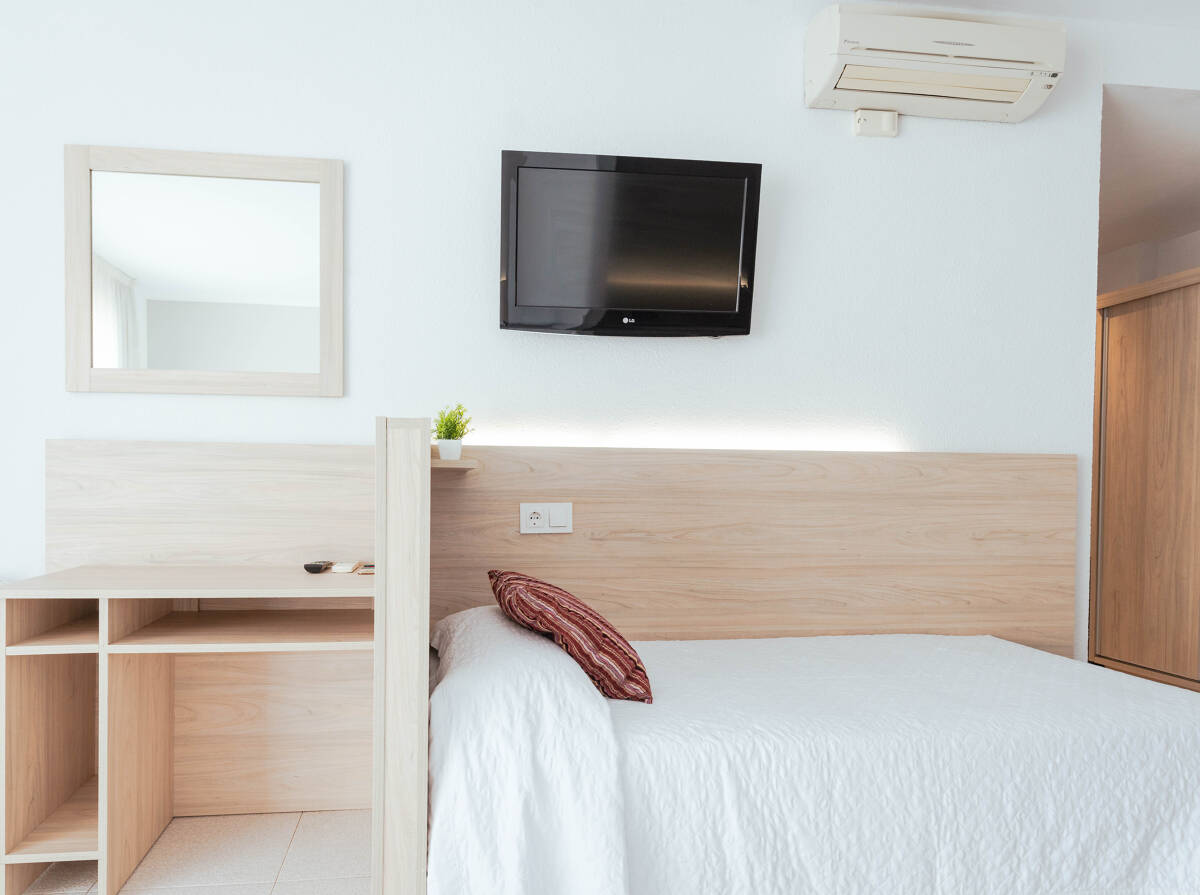 Quintuple with balcony